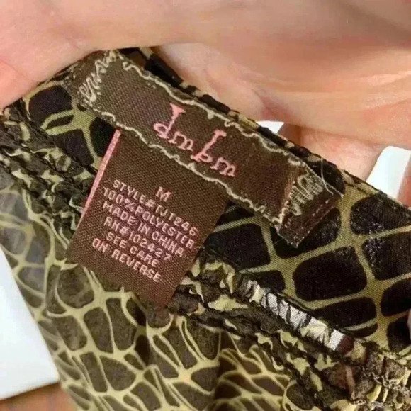 DMBM top sz M tortoise print lightweight pop over - Picture 6 of 7